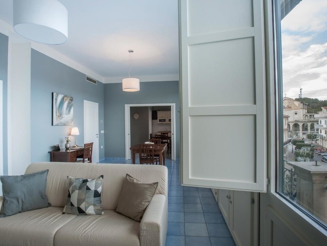 Domus Alfieri soggiorno